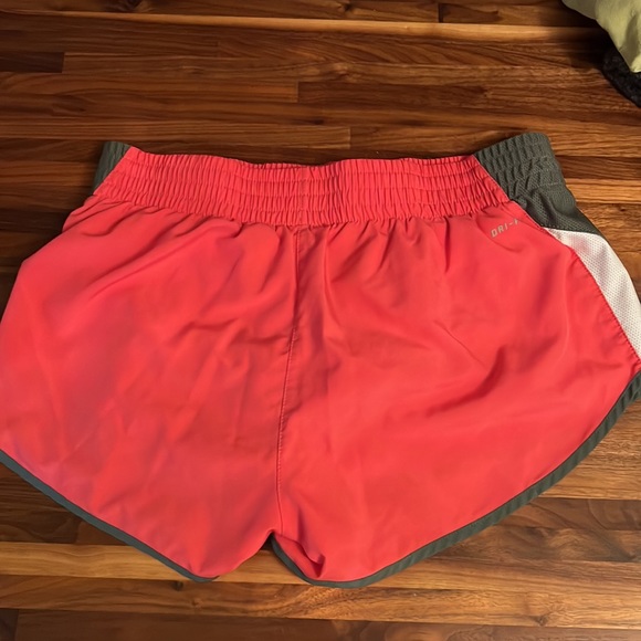 Nike Dri-Fit shorts Hot Pink Med - Picture 3 of 6